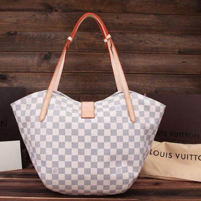LU Sabrina Leather Bag