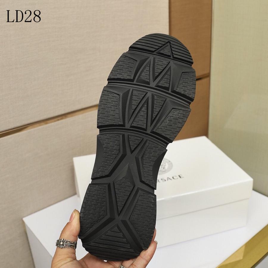 VRC Sneakers  Black Ornament