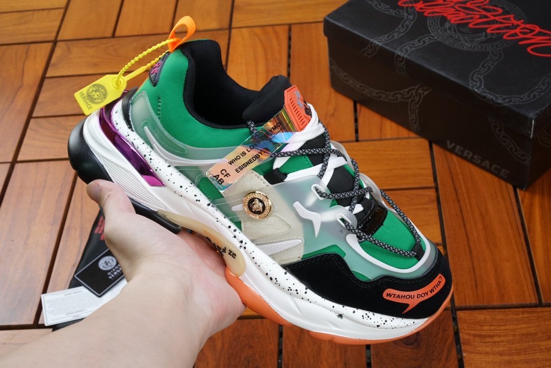 VRC Sneakers