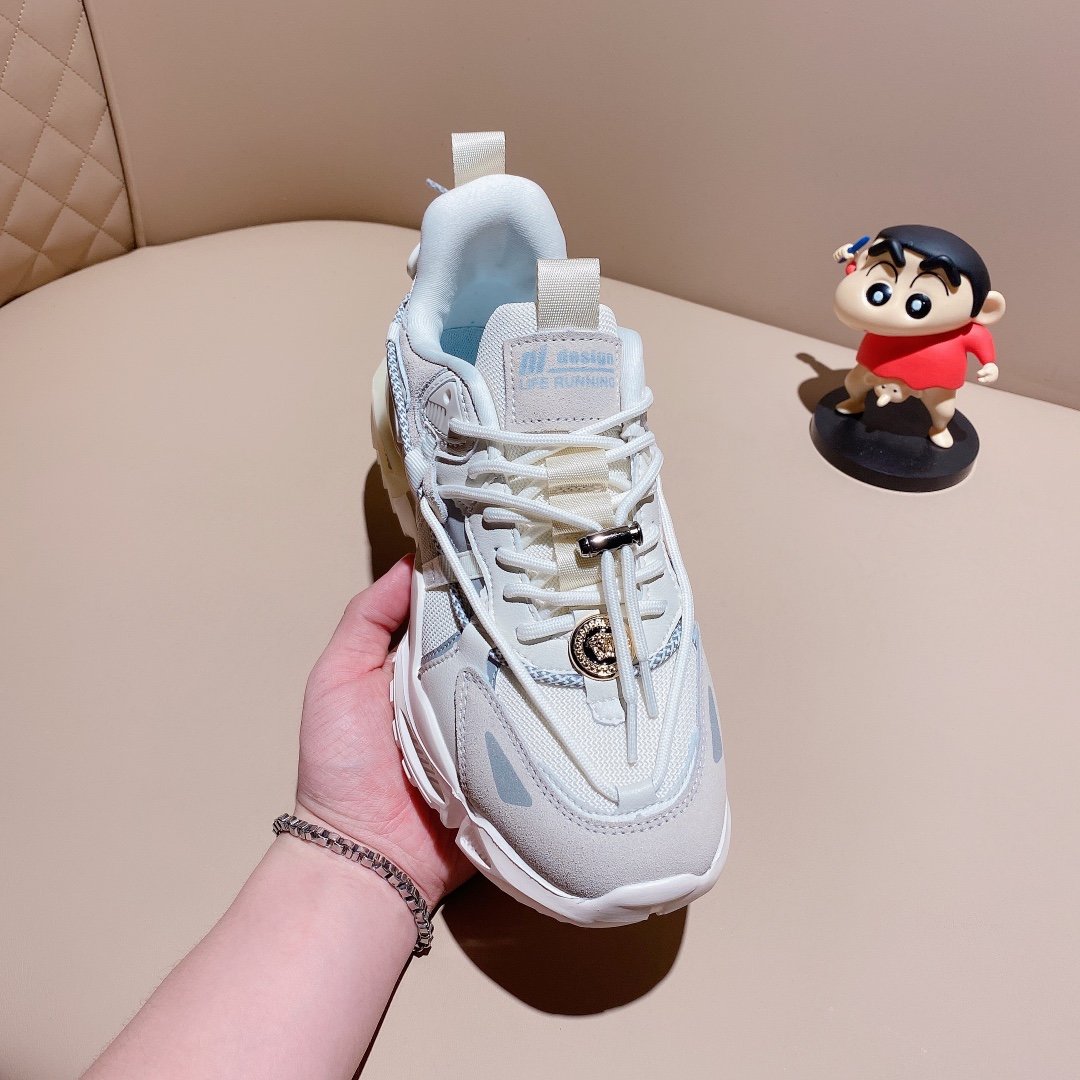 VRC Sneakers