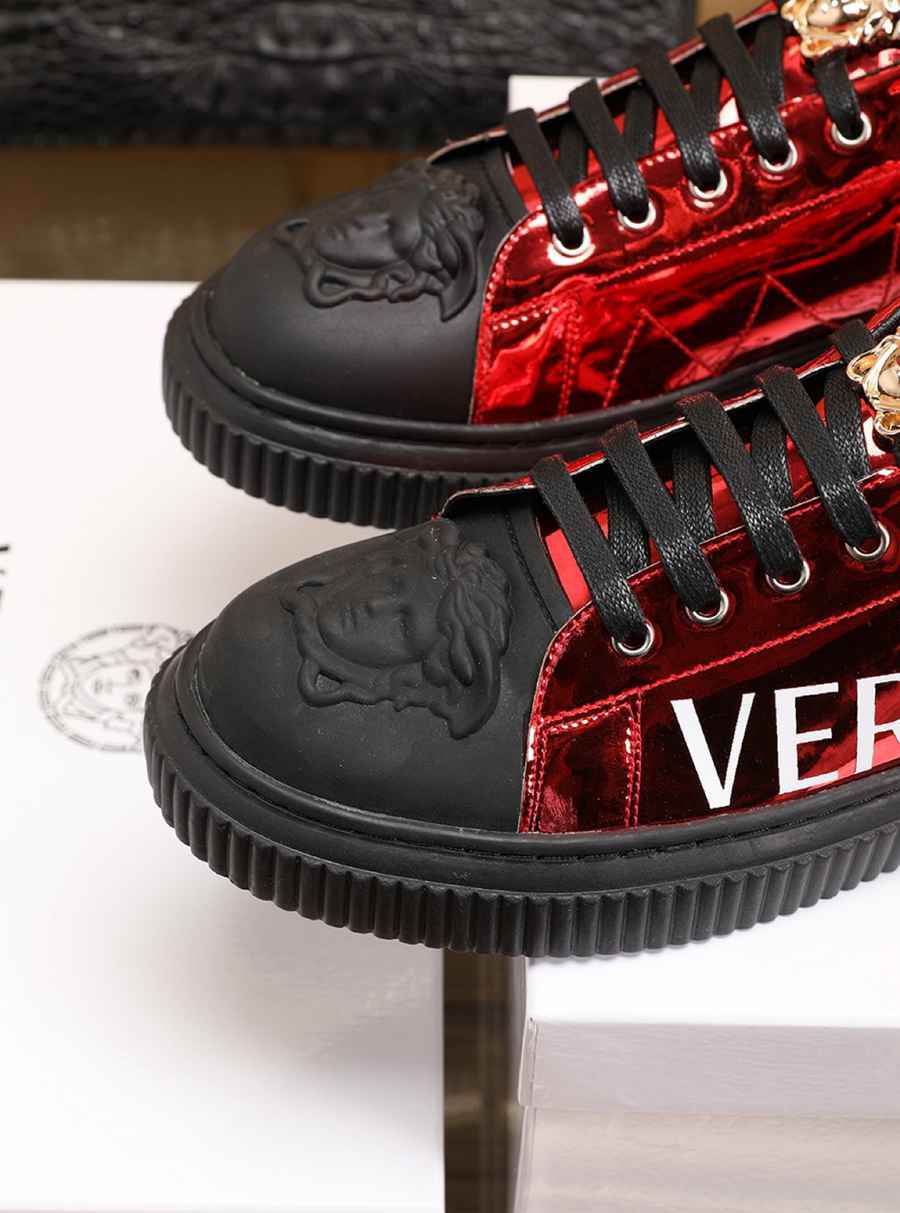 VRC Sneakers Red