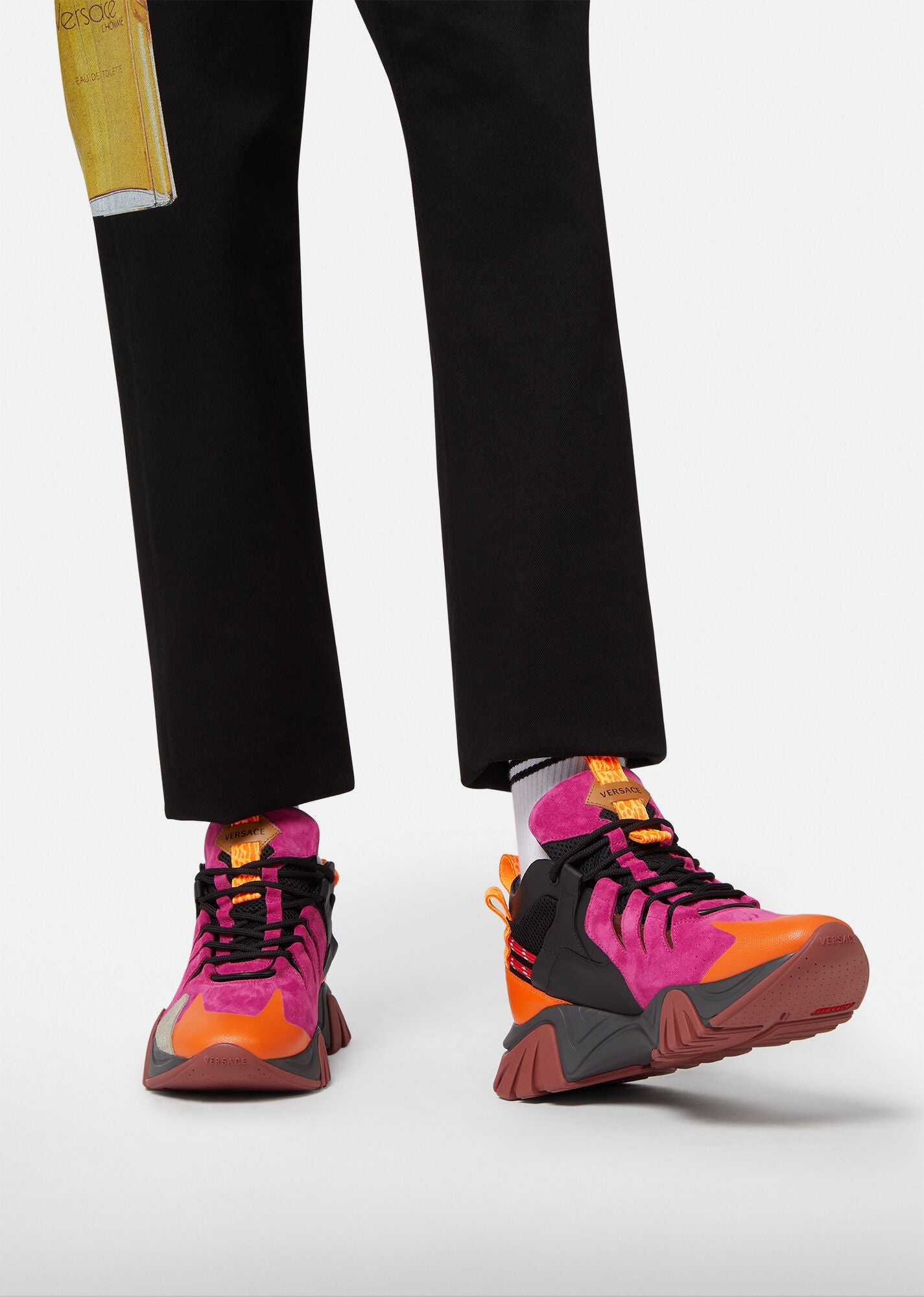 VRC  Sneakers Run Away