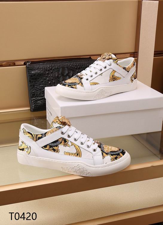 VRC  Sneakers Medusa