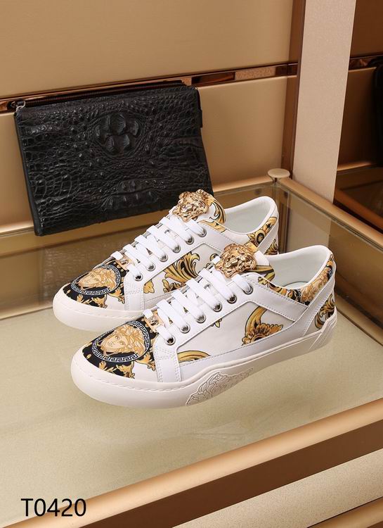 VRC  Sneakers Medusa