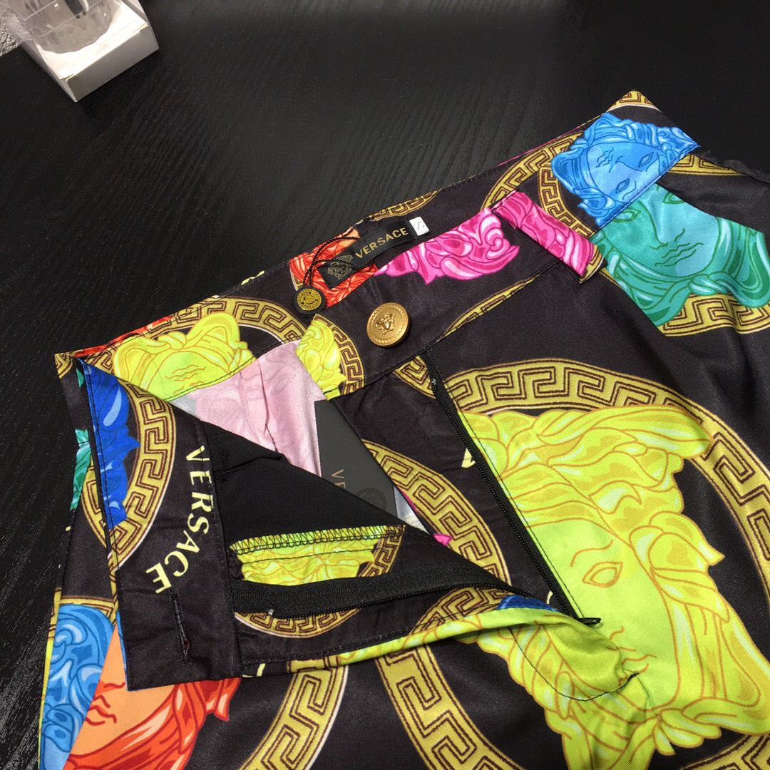VRC Shorts Woman