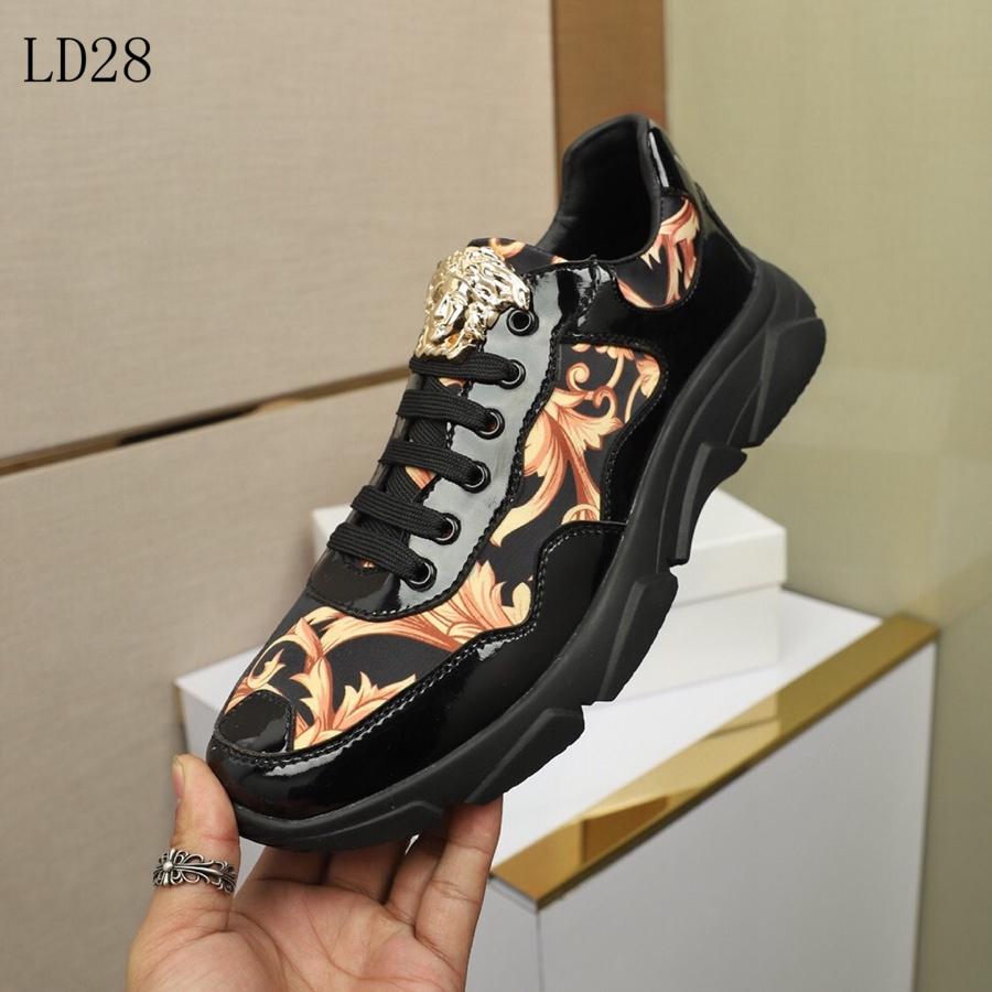 VRC Sneakers  Black Ornament