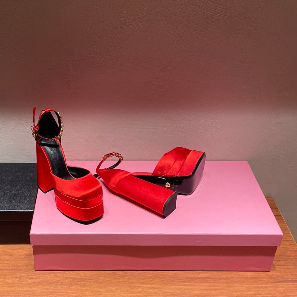 VRC  Shoes High Heels Wedge Aevitas