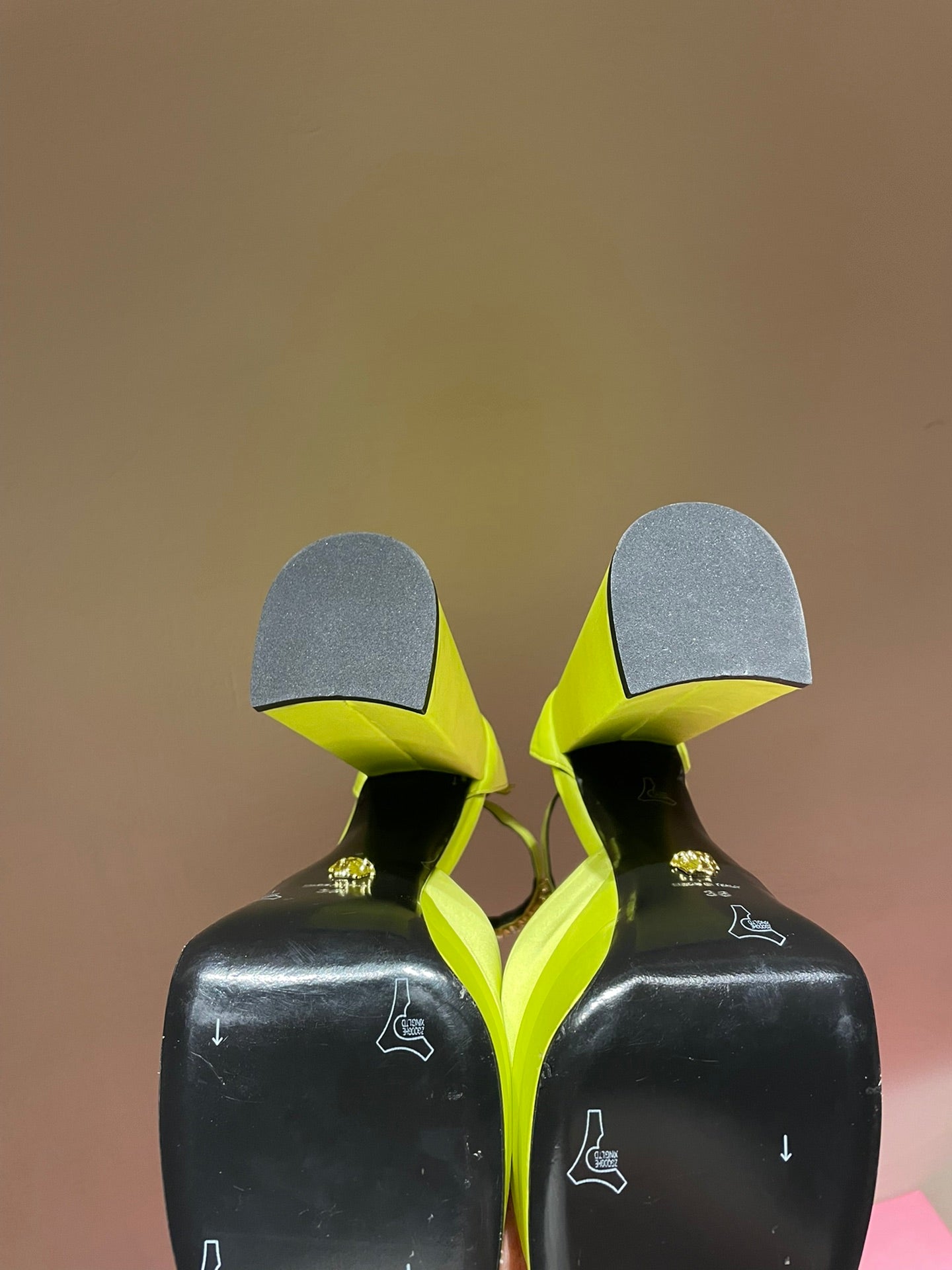 VRC  Shoes High Heels Wedge Aevitas