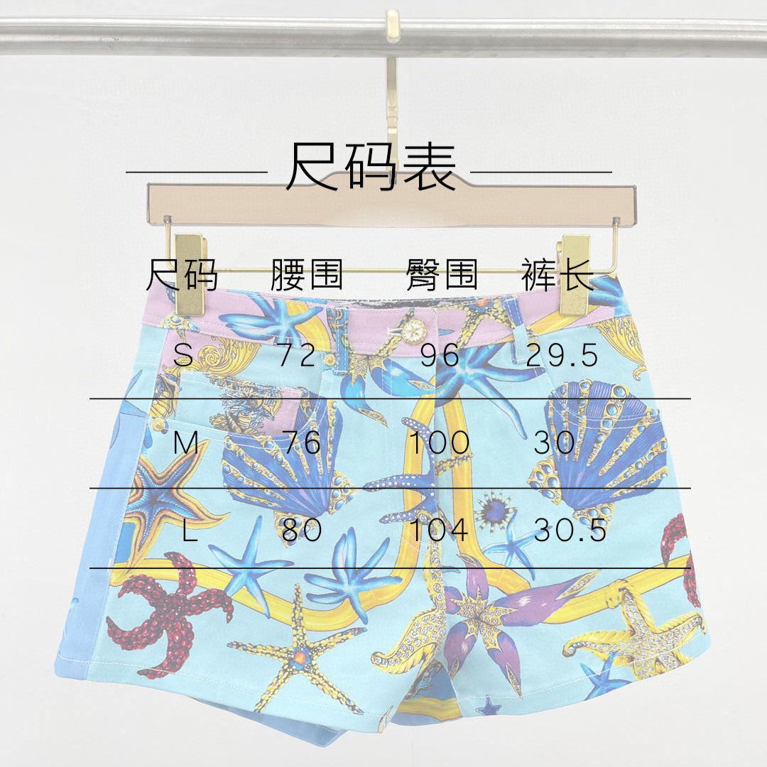 VRC Shorts Woman
