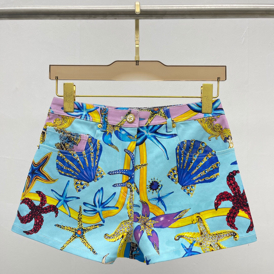 VRC Shorts Woman