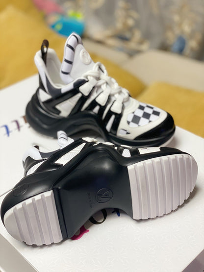 LU Sneakers Arch