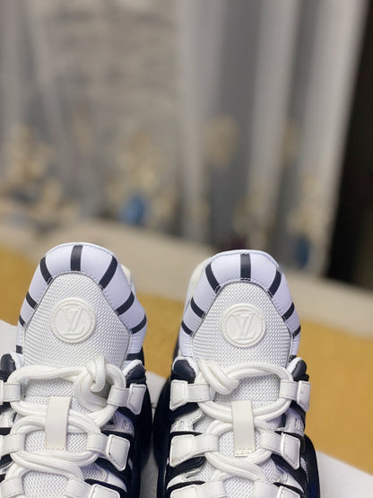 LU Sneakers Arch