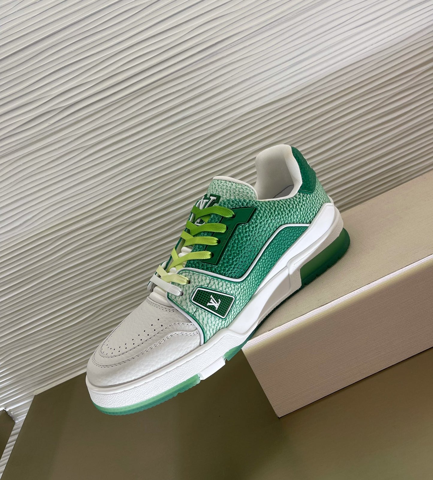 LU Runnner  Sneakers 3 Color 's