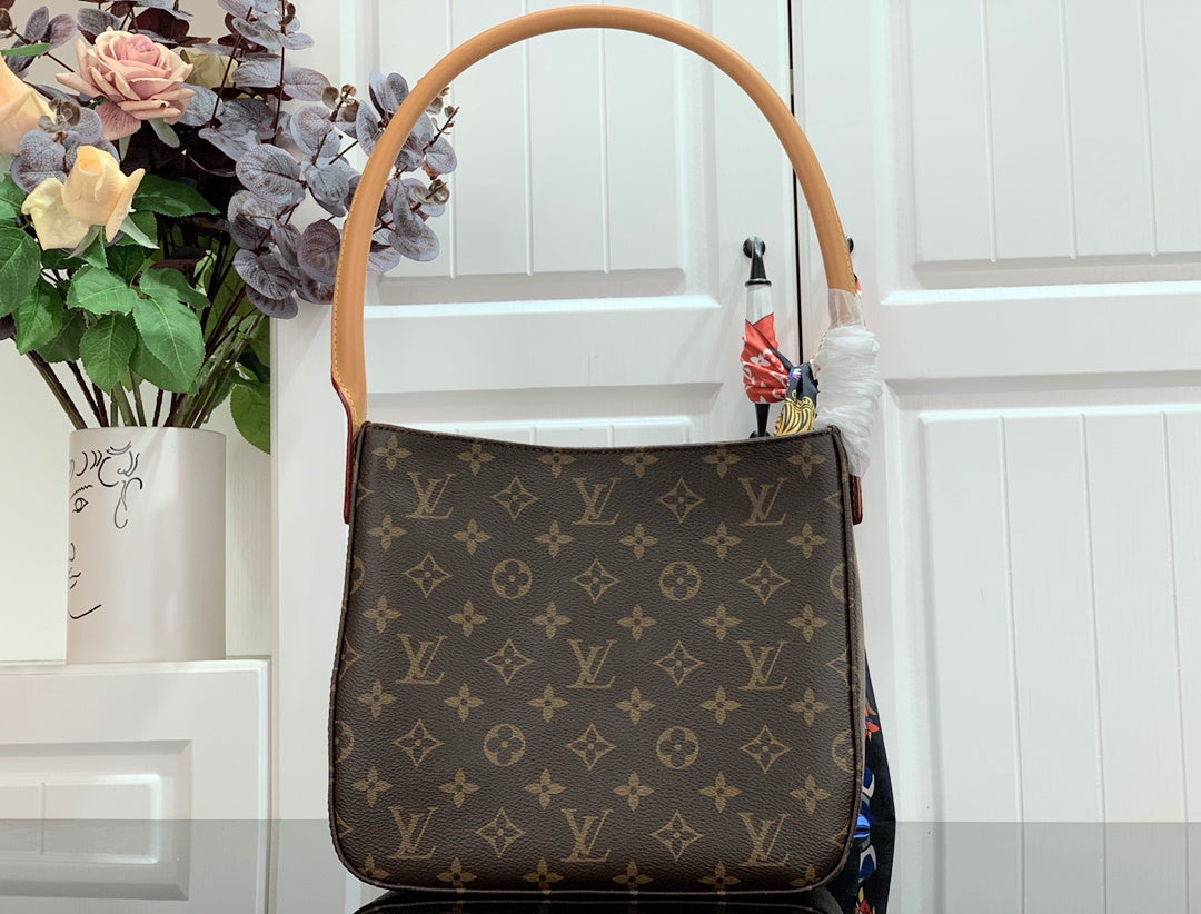 LU Bag Medium Monogram   24 cm