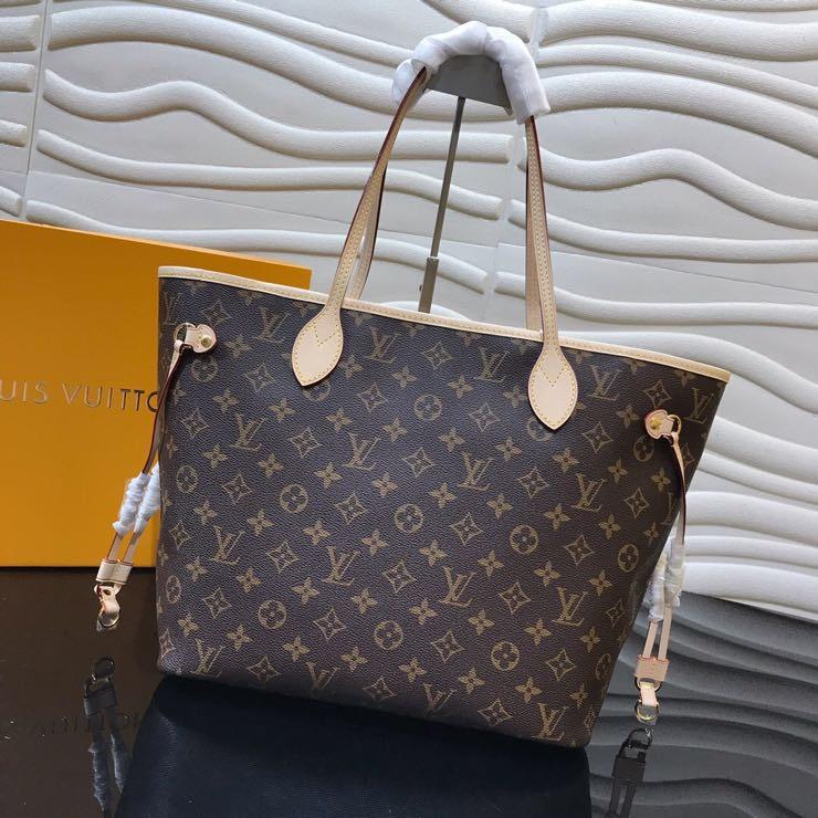 LU Never Leather Mono Bag