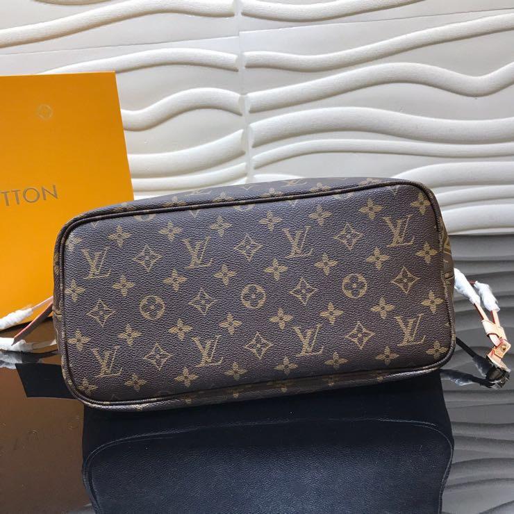 LU Never Leather Mono Bag