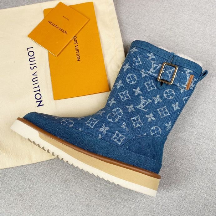 LU UGG  Boots Jeans