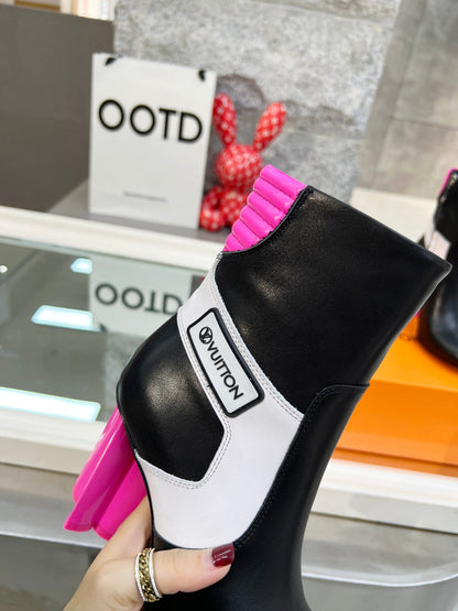 LU Boots Heels Silhouette