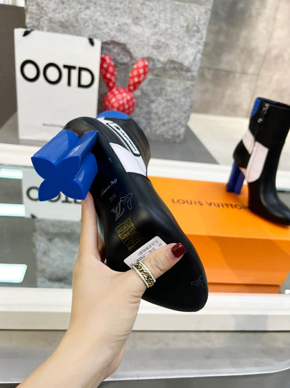LU Boots Heels Silhouette