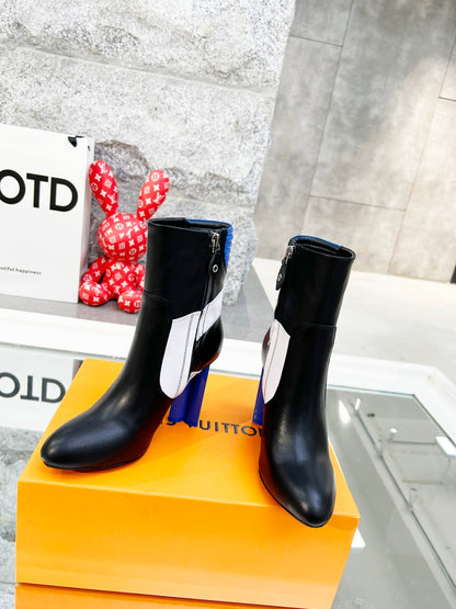 LU Boots Heels Silhouette