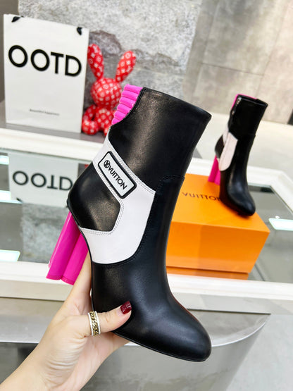 LU Boots Heels Silhouette