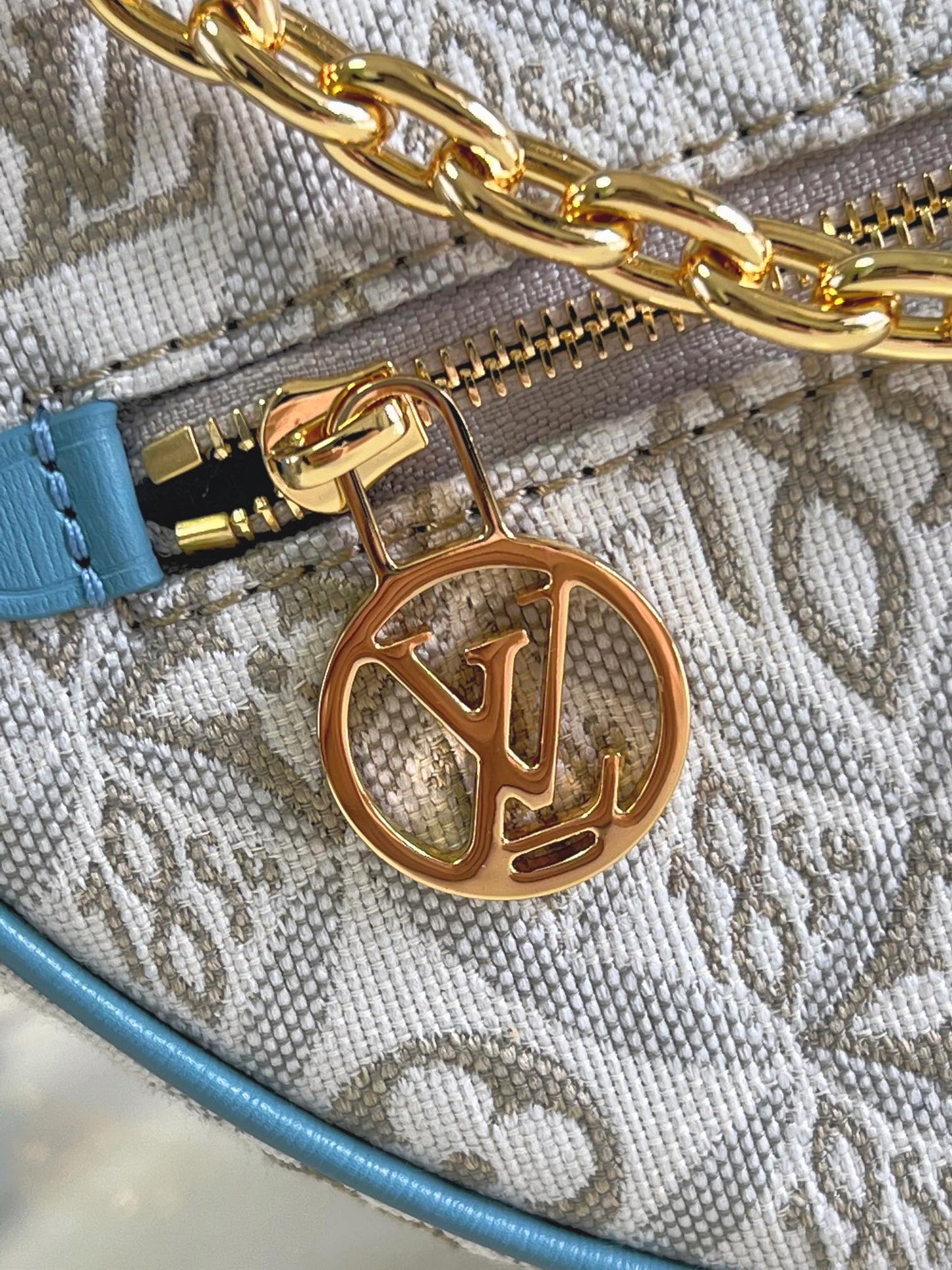 LU   Bag Loop