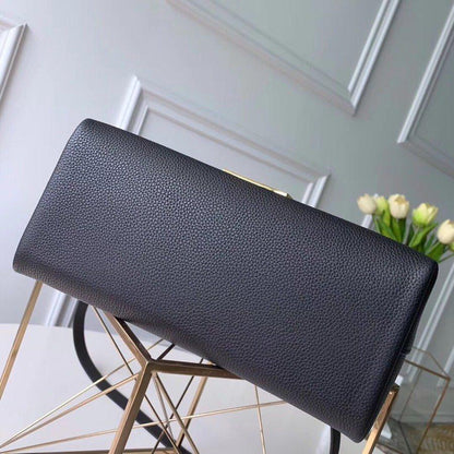 LU Bag Black