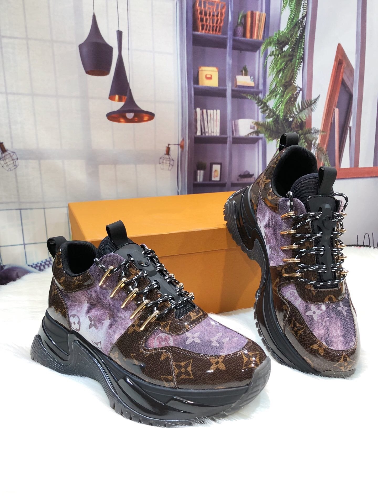 LU  Leather Sneaker Pulse 3 Colors