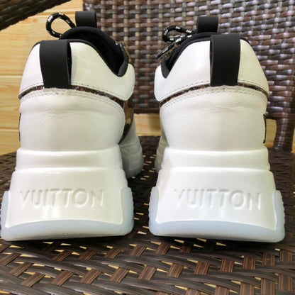 LU  Leather Sneaker Pulse 3 Colors