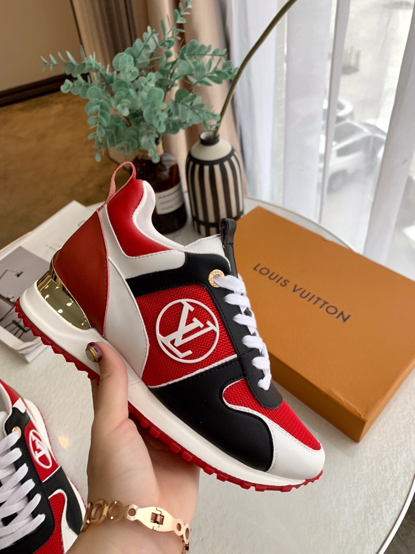 vuitton
