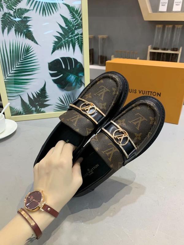 LU  Shoes Mono