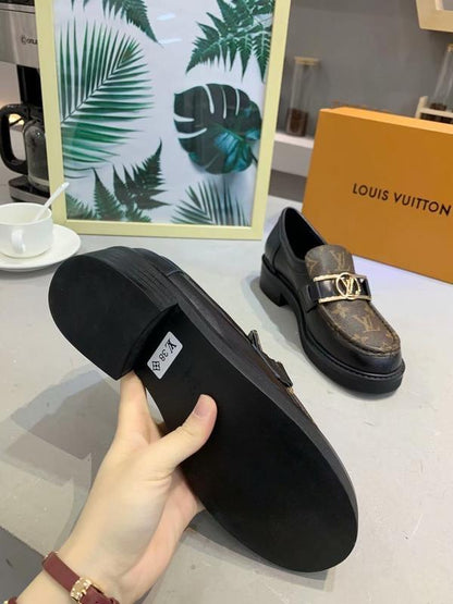 LU  Shoes Mono