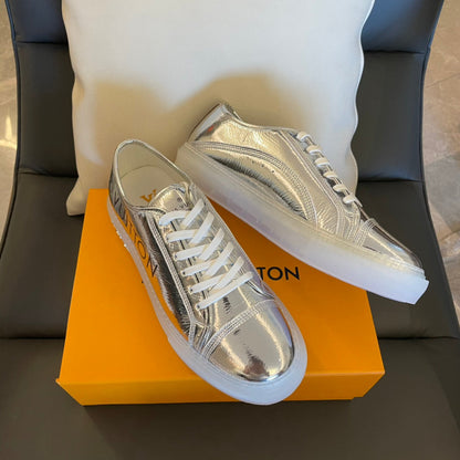 LU Sneakers