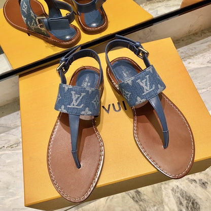 LU Sandals Logo