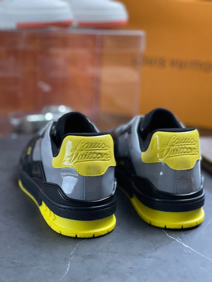 LU Sneakers Runner
