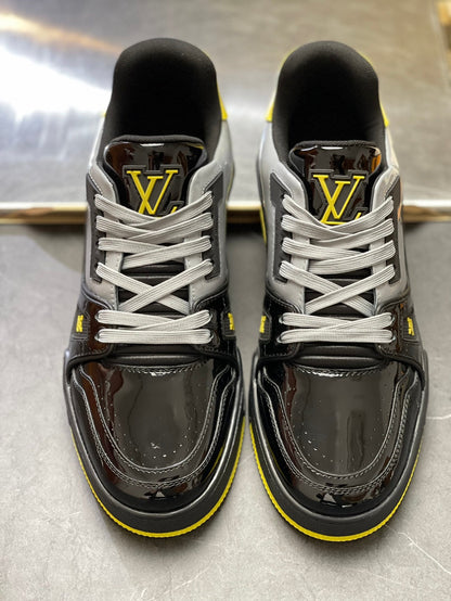 LU Sneakers Runner
