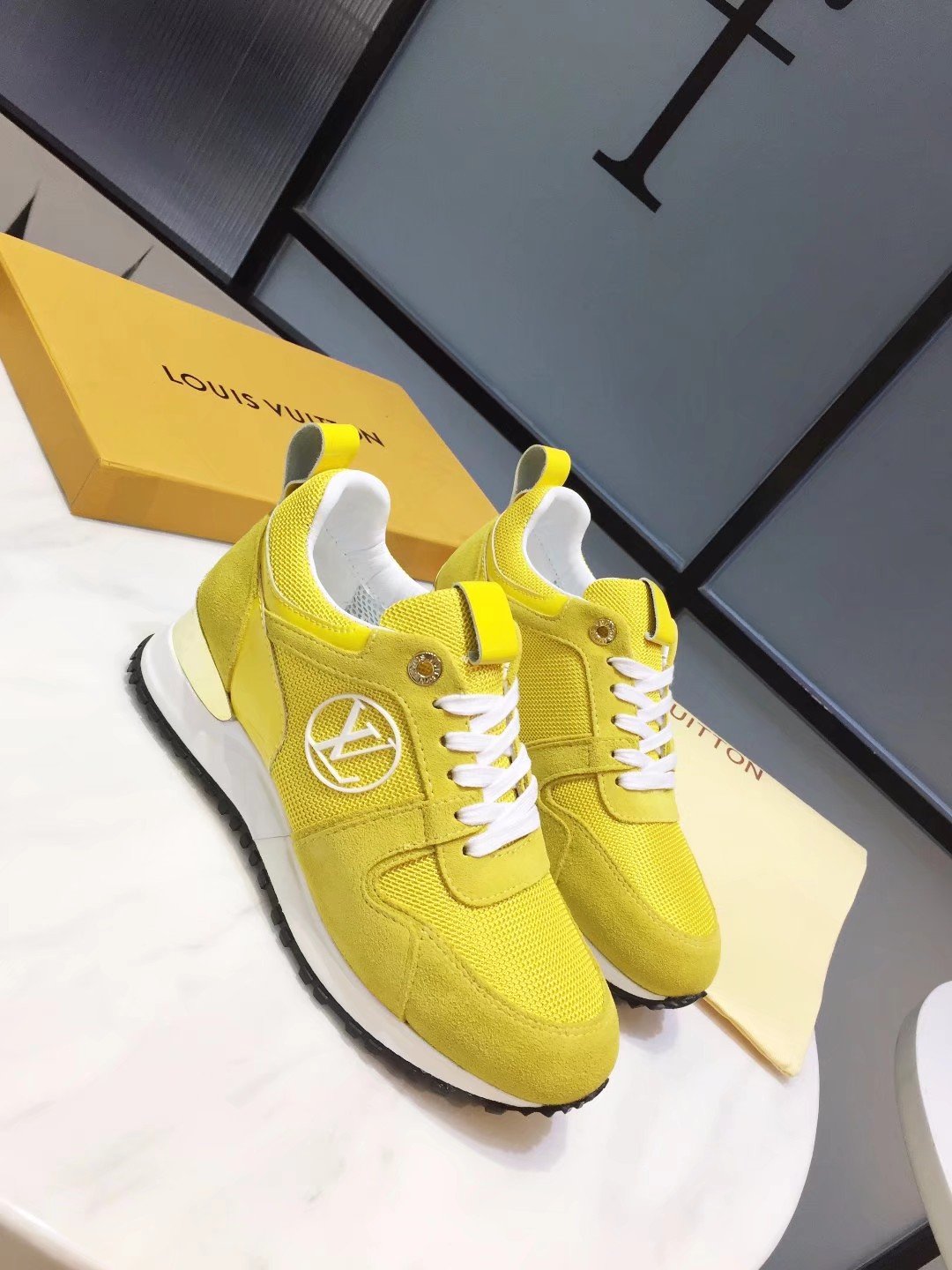 LU Sneakers Yellow
