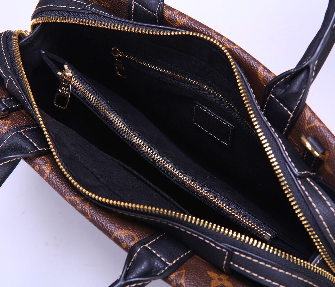 LU Bag Black Mono