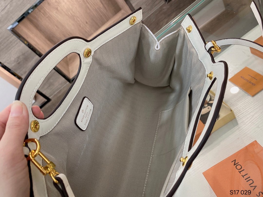 LU  Bag 31 CM  2 Color 's