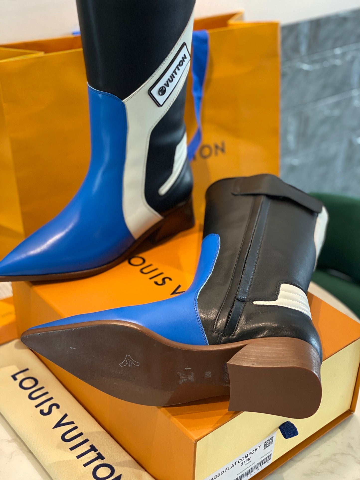 LU  Boots Flags Blue