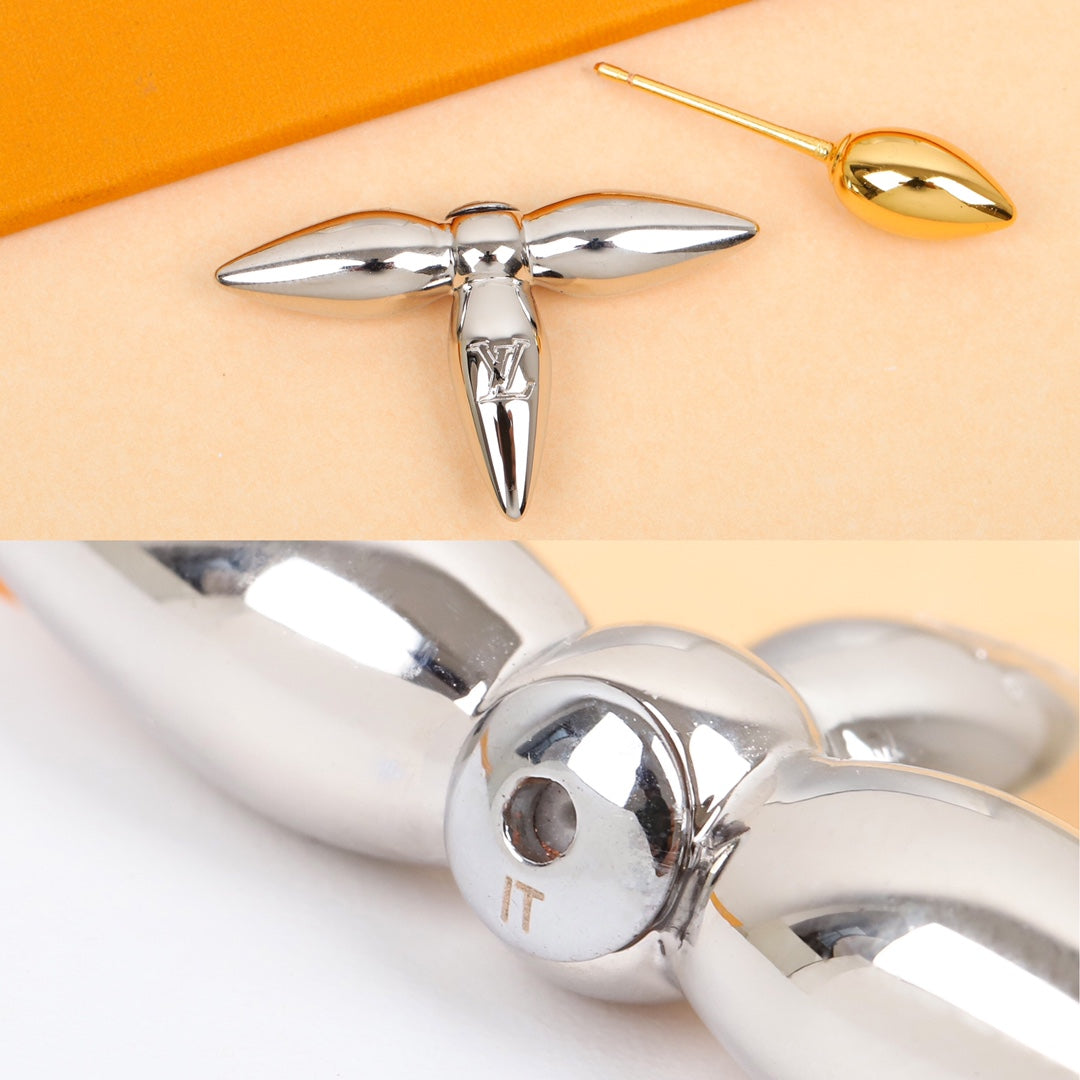 LU Earring