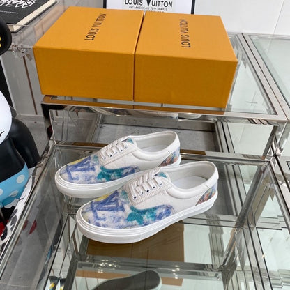 LU Sneakers Run Away