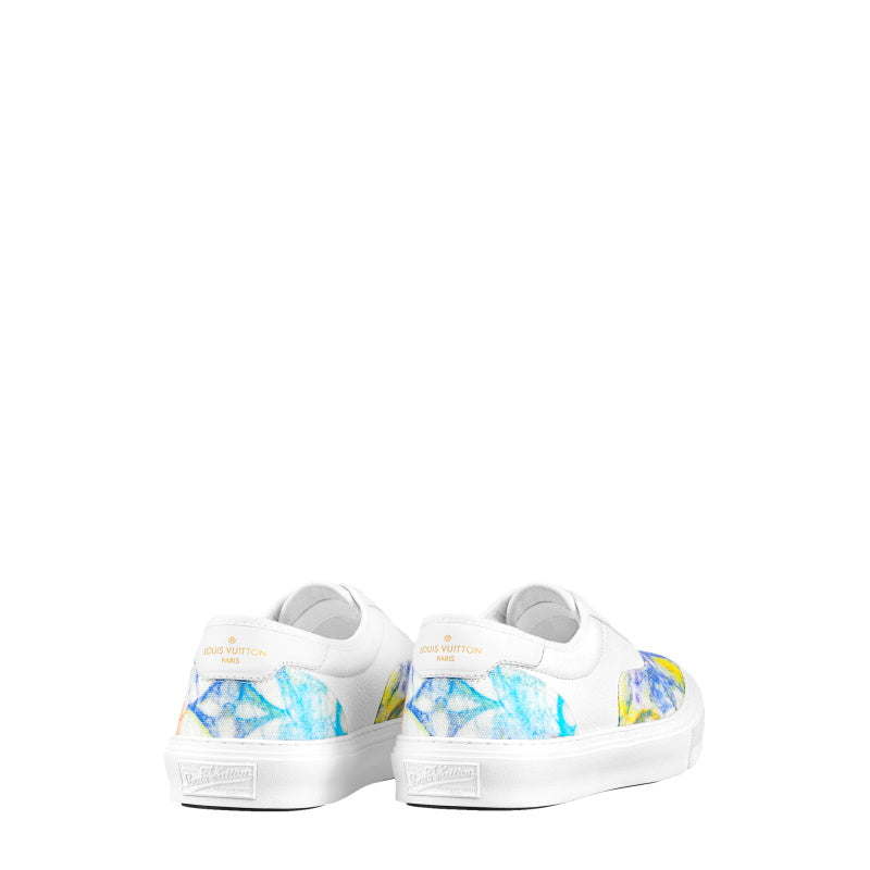 LU Sneakers Run Away