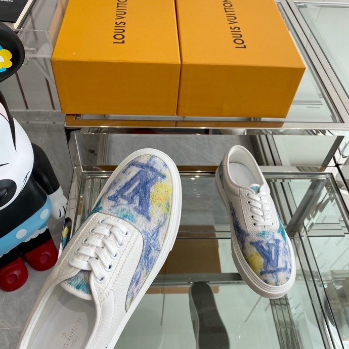 LU Sneakers Run Away