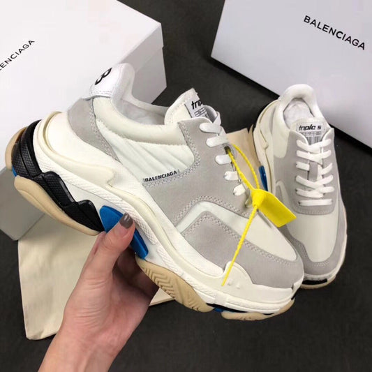 BALENCIAGA