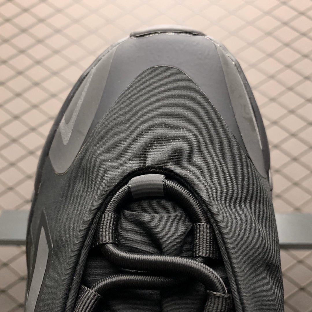 Yezy Sneakers 700 Black