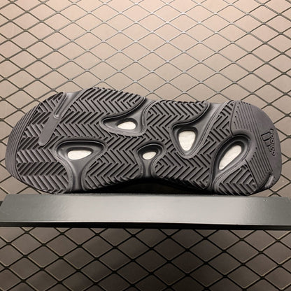 Yezy Sneakers 700 White