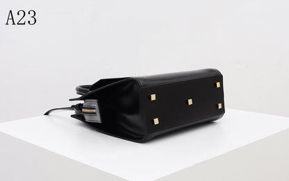 Y L  Bag  23 Cm Black