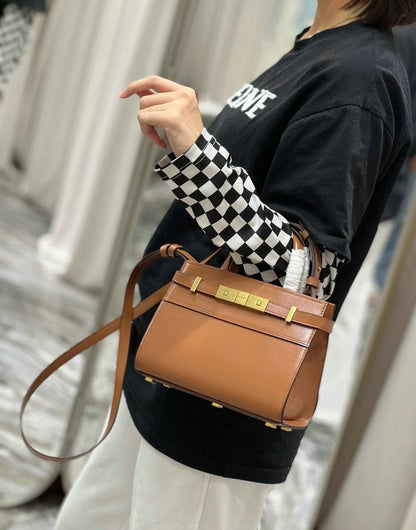 Y L Manhattan Small  Bag 24 cm