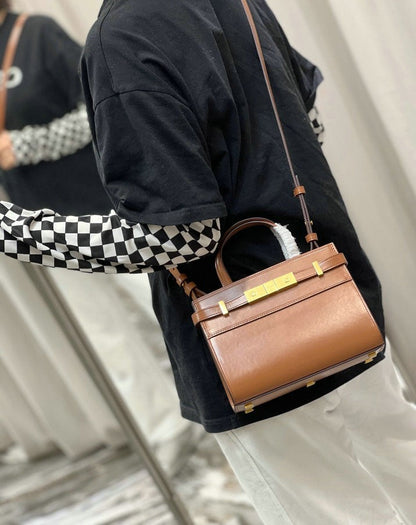 Y L Manhattan Small  Bag 24 cm